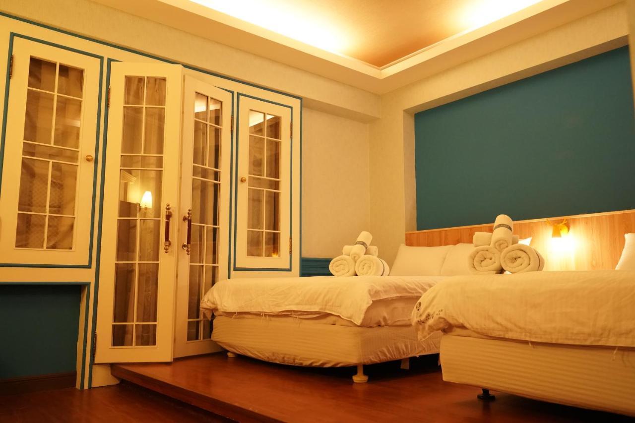 Kaohsiung Time's Hotel Bagian luar foto
