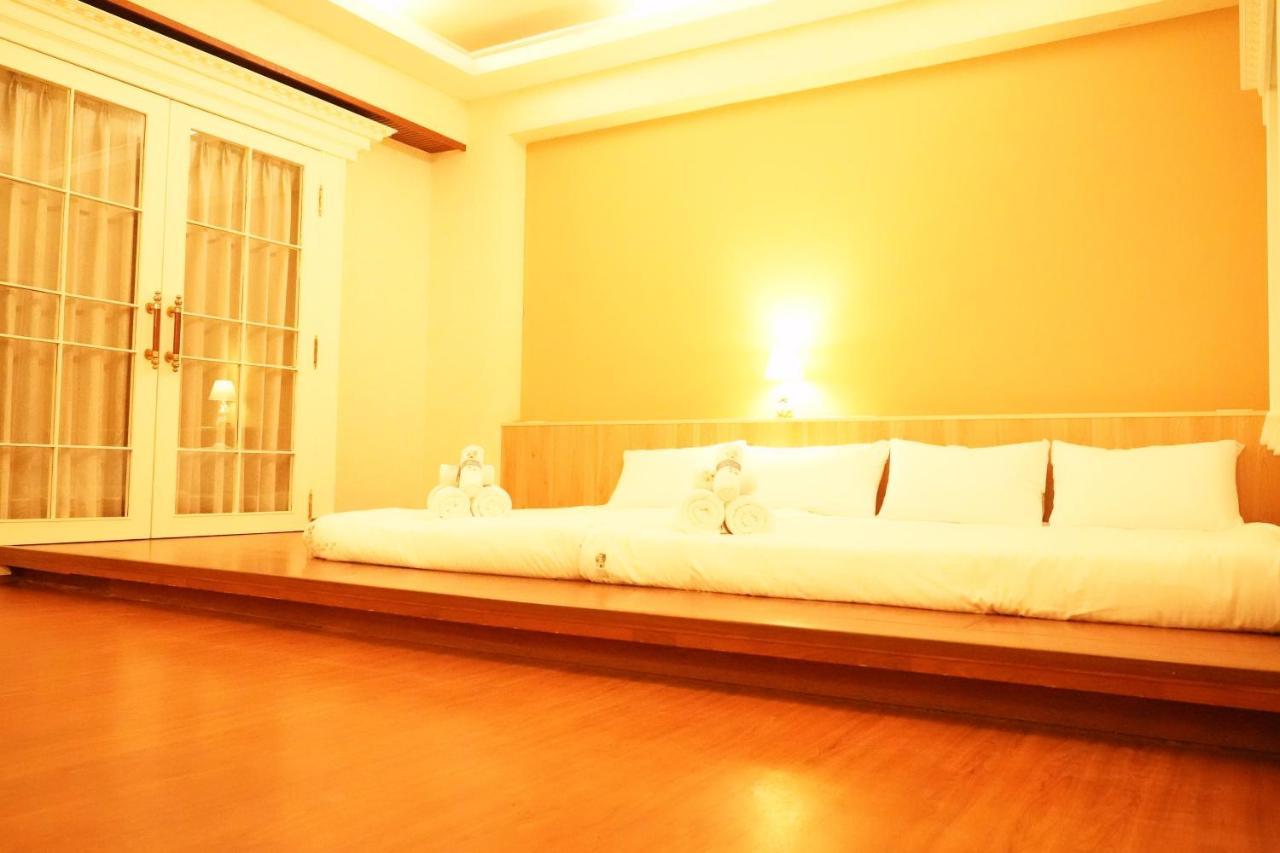 Kaohsiung Time's Hotel Bagian luar foto