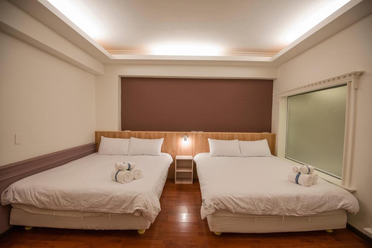 Kaohsiung Time's Hotel Bagian luar foto
