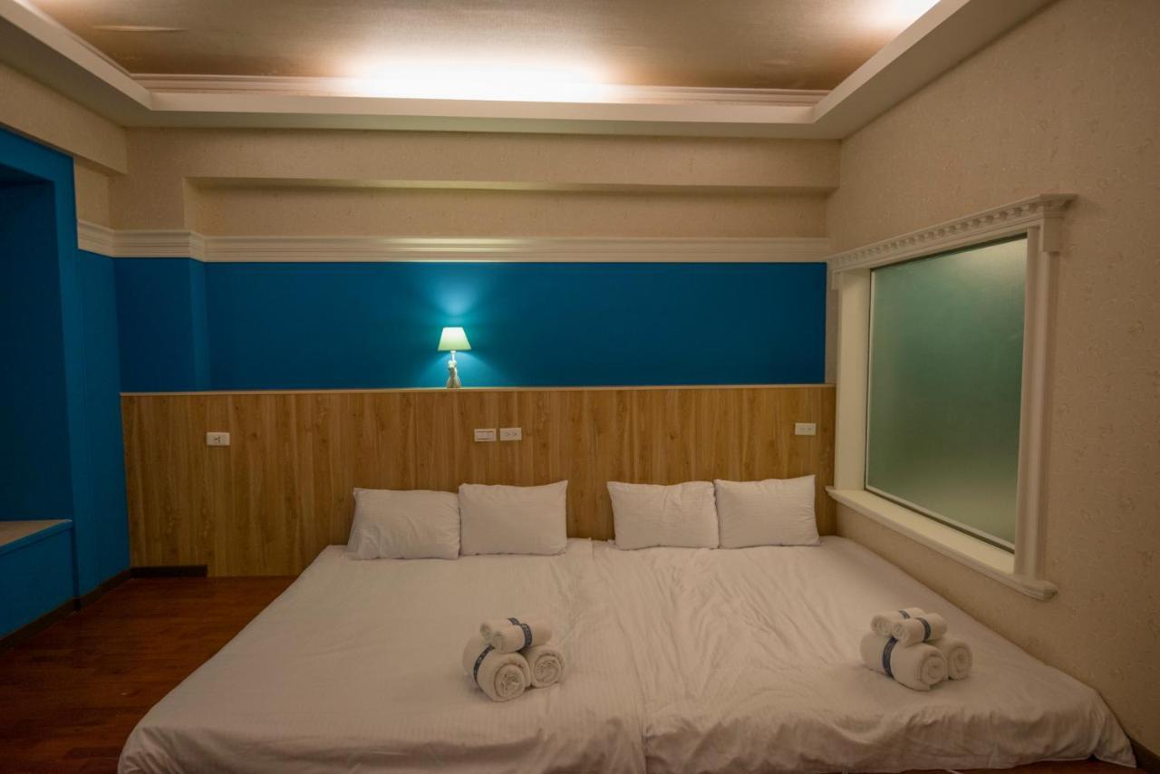 Kaohsiung Time's Hotel Bagian luar foto