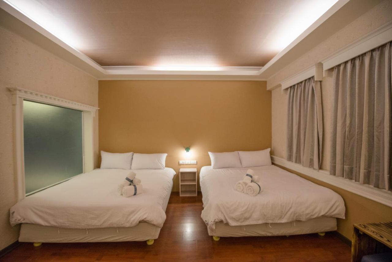 Kaohsiung Time's Hotel Bagian luar foto