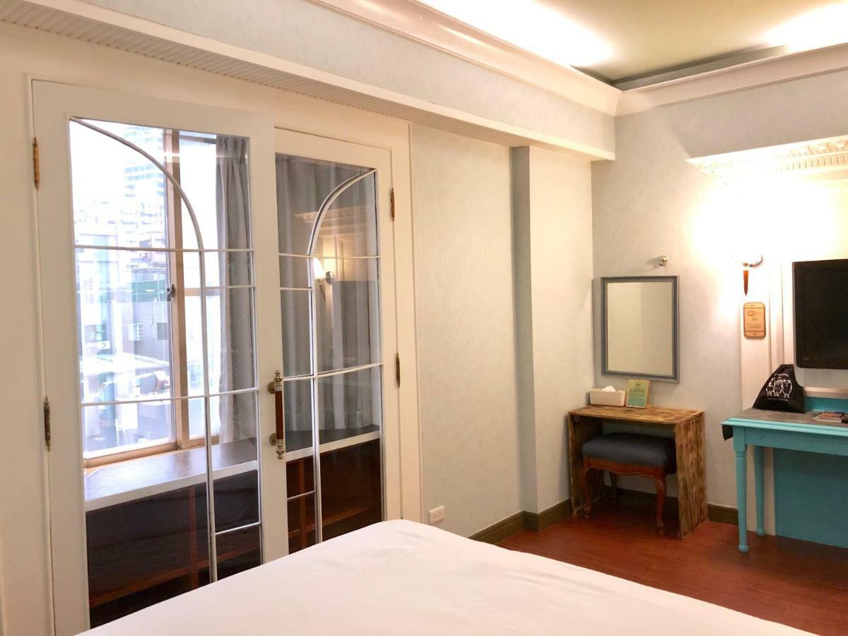 Kaohsiung Time's Hotel Bagian luar foto