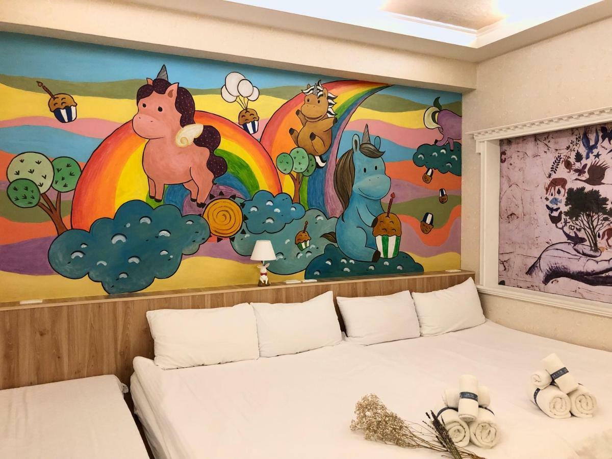Kaohsiung Time's Hotel Bagian luar foto
