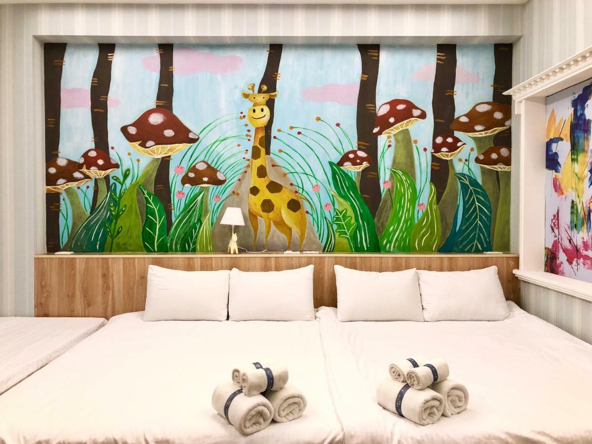 Kaohsiung Time's Hotel Bagian luar foto